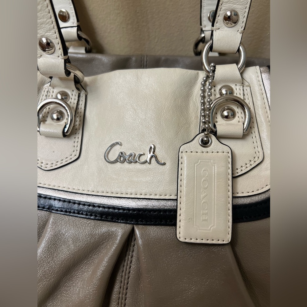 Coach Ashley Taupe and Cream Leather Shoulder Bag - Picture 7 of 14
